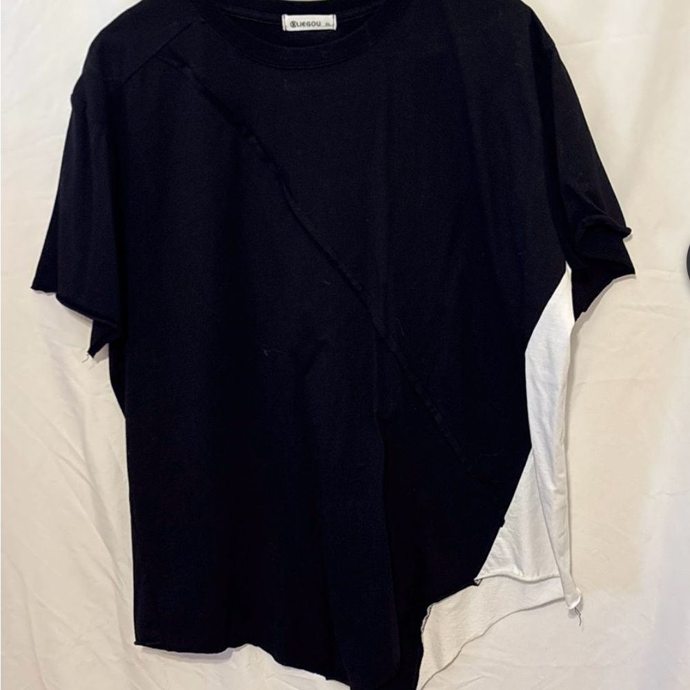 Chic Asymmetrical Black and White Tee